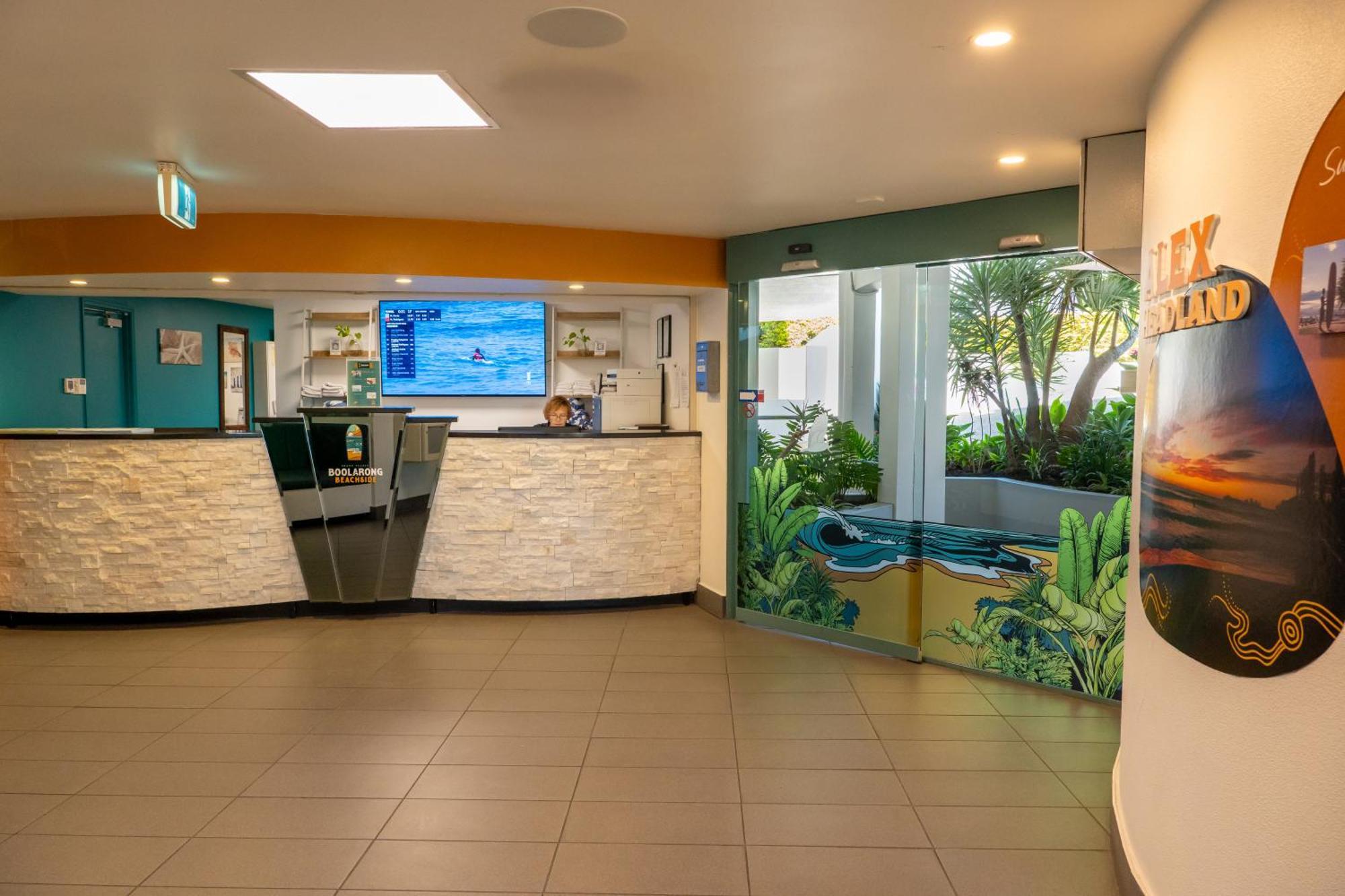 Grand Palais Boolarong Beachside Apartments Александра Хедленд Екстериор снимка