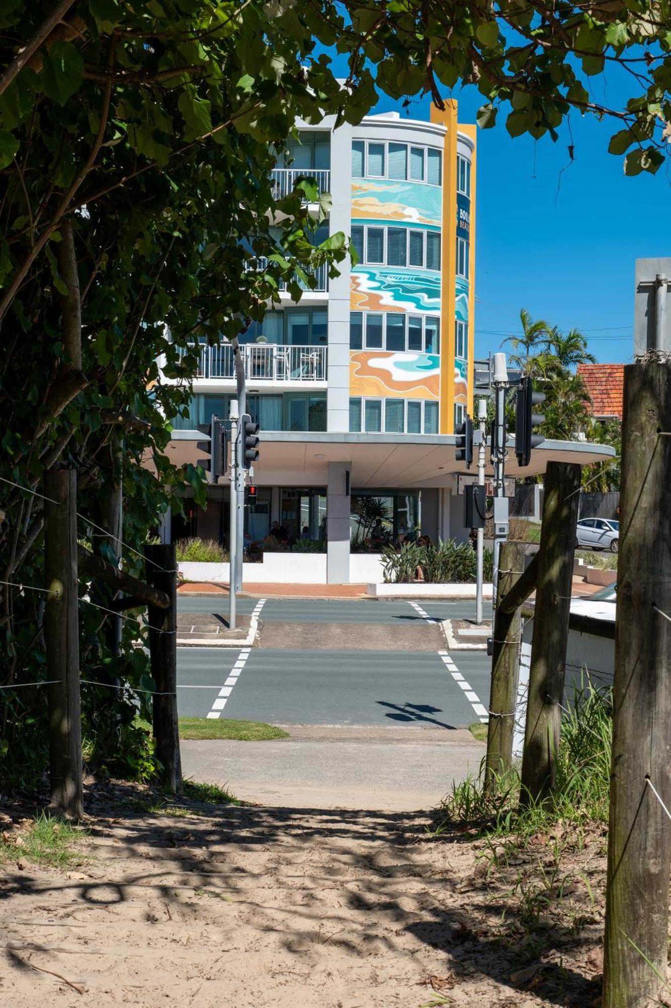 Grand Palais Boolarong Beachside Apartments Александра Хедленд Екстериор снимка